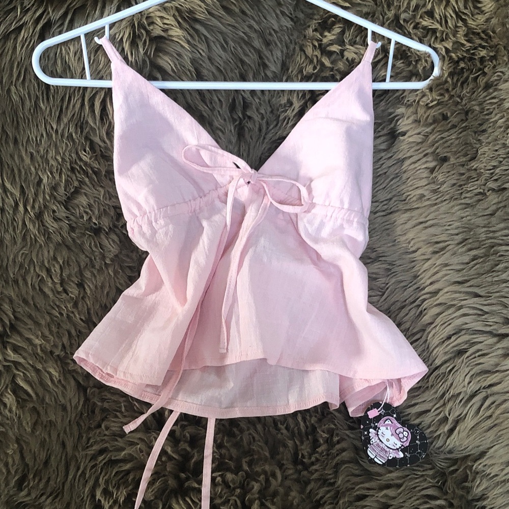Brand New With Tags 🎀 Sugar And Vapor Women’s Pink Spaghetti Strap Camisole Top